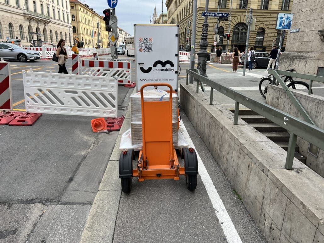 e2trail in München auf dem Radweg unterwegs